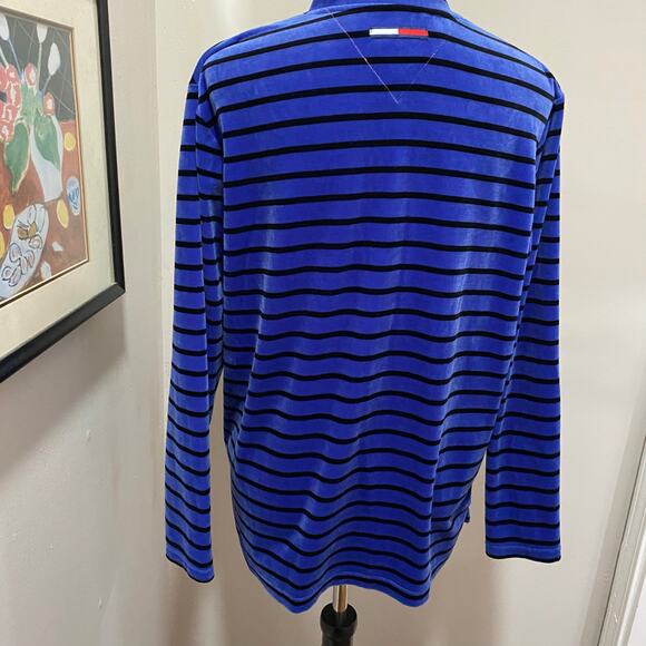 Tommy Hilfiger Size Medium - Picture 6 of 8